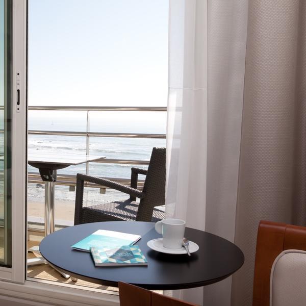 Atlantic Hotel & Spa เลส์ซาบล์-โดล็อนน์ ภายนอก รูปภาพ