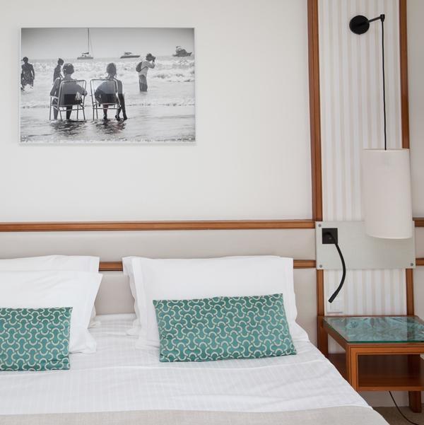 Atlantic Hotel & Spa เลส์ซาบล์-โดล็อนน์ ภายนอก รูปภาพ