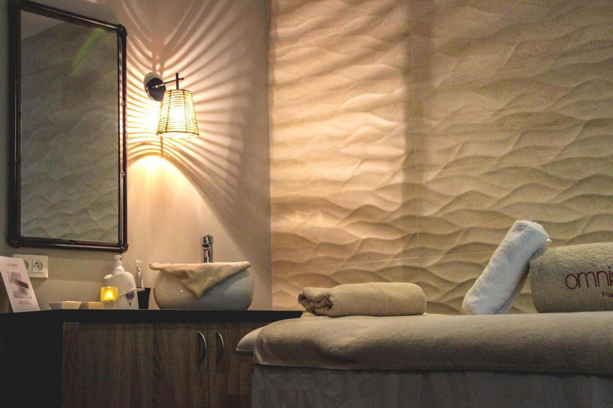 Atlantic Hotel & Spa เลส์ซาบล์-โดล็อนน์ ภายนอก รูปภาพ